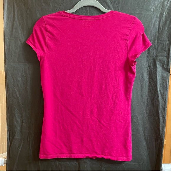 Ann Taylor Women’s Small Fuchsia V-Neck Short Sleeve Tee Summer Beach Vacation - Picture 3 of 4